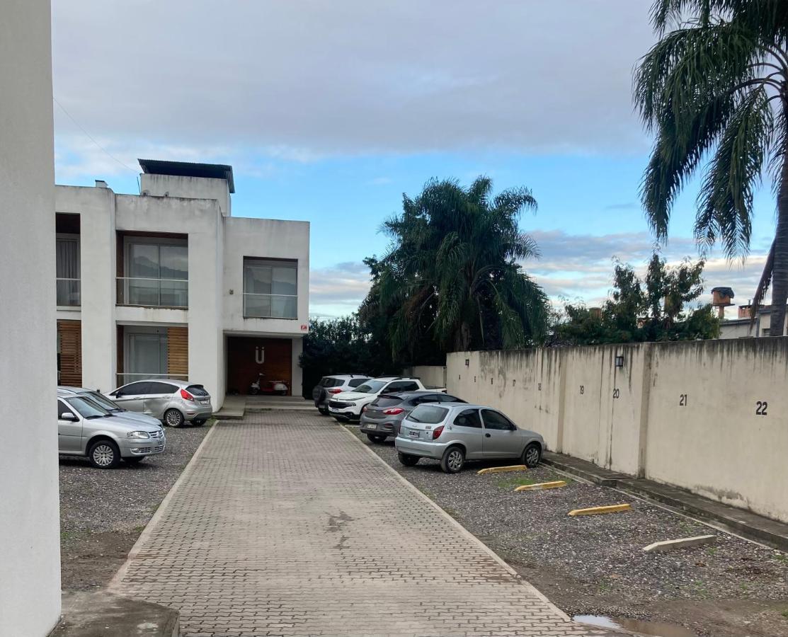 Calido Monoambiente Con Cochera En *